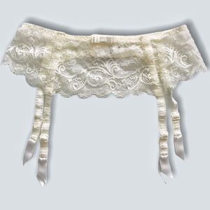 Simone Perele luxe garter/ Suspender belt Sz 1